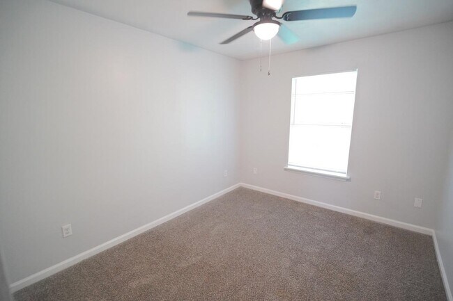 Building Photo - 2446 Talco Hills Dr