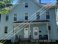 Building Photo - 145 Downs St