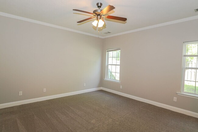 Building Photo - 4453 Galway Dr