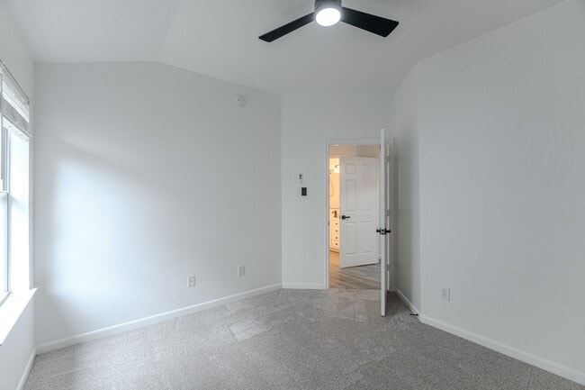 Building Photo - 138 Bryce Branch Cir