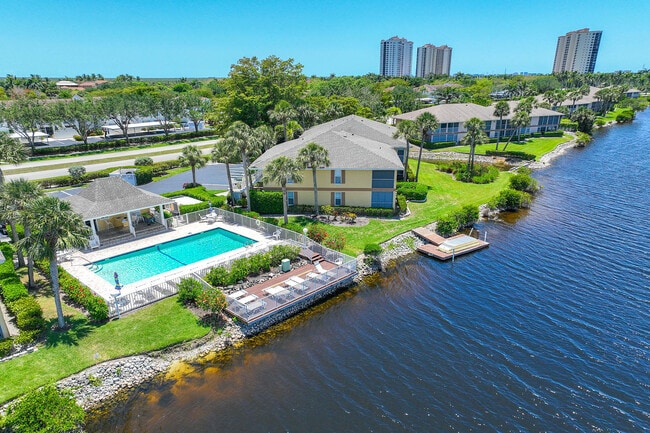 Building Photo - 1015 Mainsail Dr