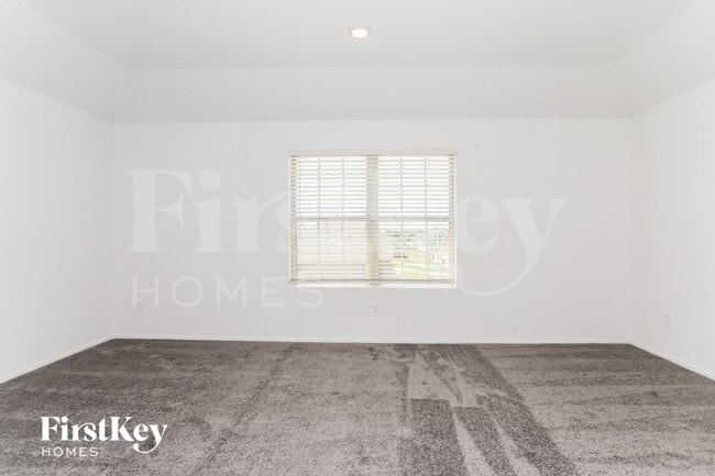 Building Photo - 23926 Lakota Cyn Dr