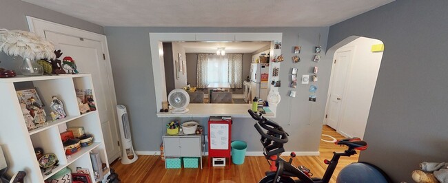 Building Photo - Modern Watertown 2-bed with in-unit laundr...