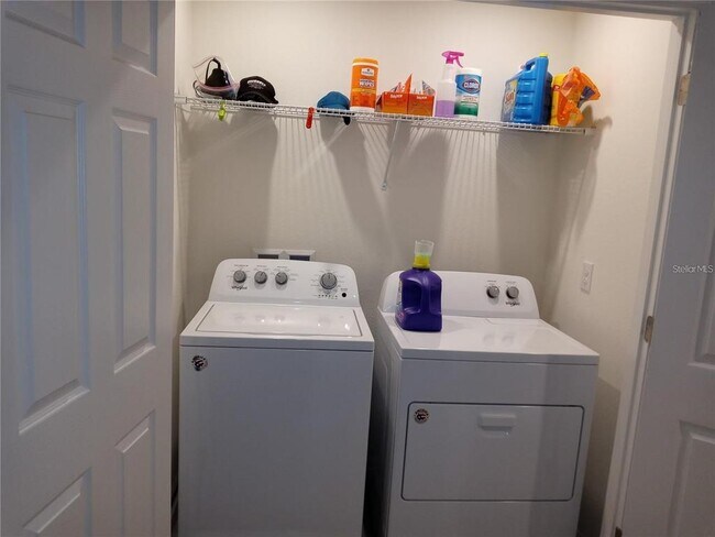 Building Photo - 2429 Varenna Loop