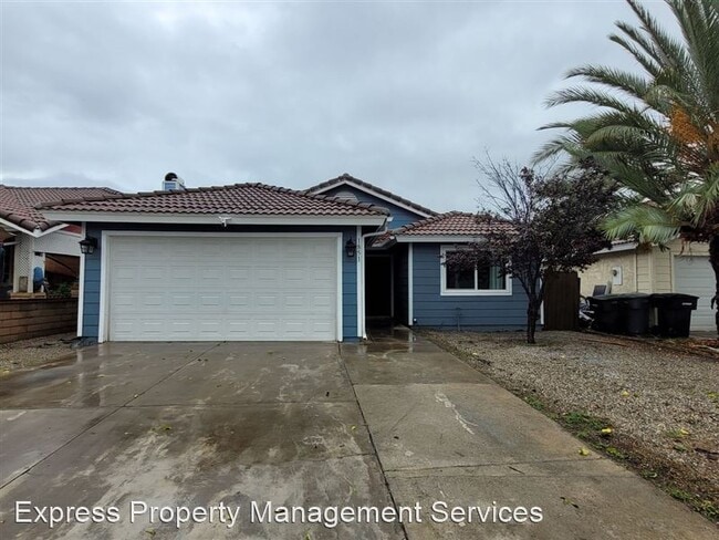 Building Photo - 1851 Eucalyptus St