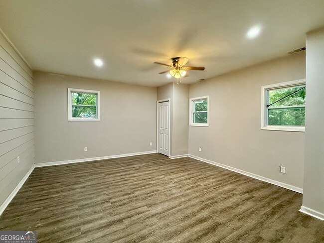 Building Photo - 252 Harmony Grove Rd