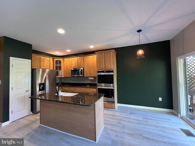 Building Photo - 6722 Emmanuel Ct