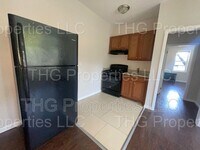 Building Photo - 641 Lincoln Ave
