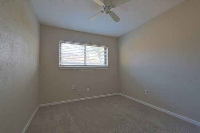 Building Photo - 8430 Gallahad St