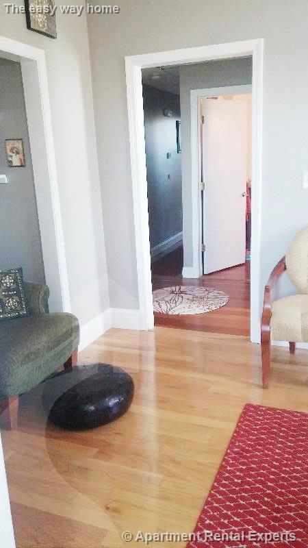 Building Photo - 358 Broadway