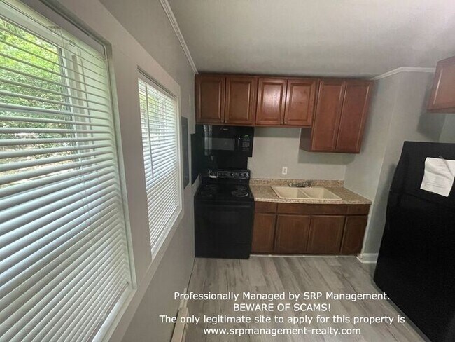 Building Photo - 3 Bedroom / 1 Bath home in Rock Hill, SC -...