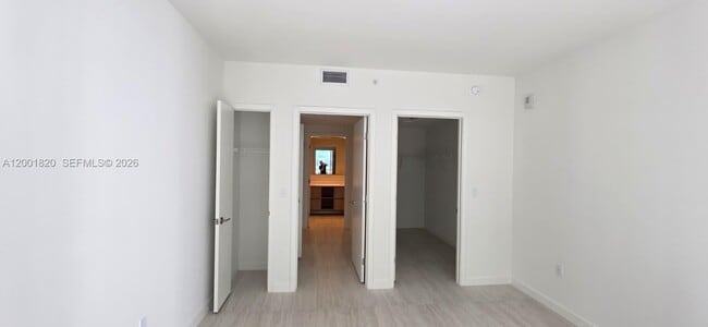 Building Photo - 77 SE 5th St