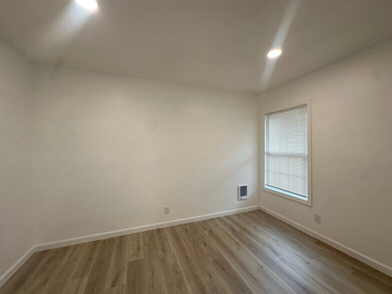 Building Photo - 2919 Fulton St