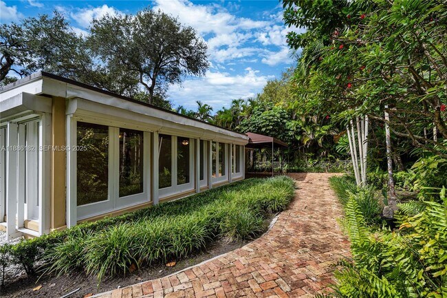 Building Photo - 1039 Hardee Rd