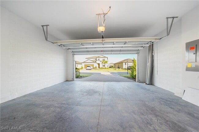 Building Photo - 14905 Palamos Cir