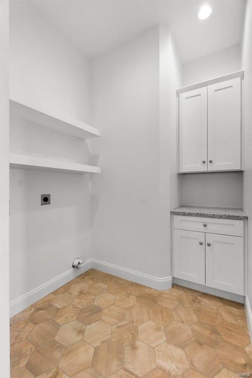 Building Photo - 4561 Kingston Ave