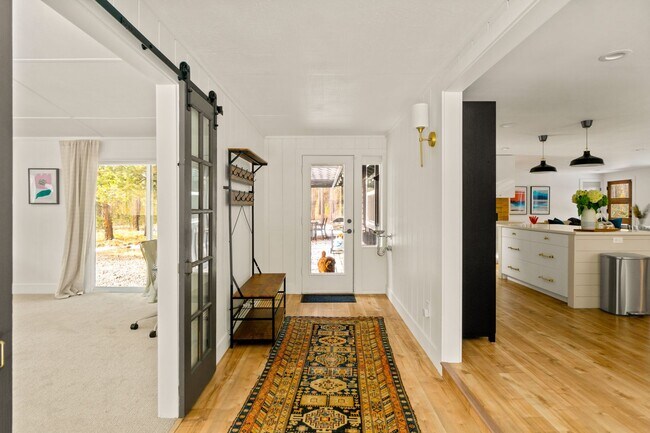 Building Photo - 17376 Lively Ln