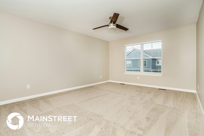 Building Photo - 2052 N Sarah Dr