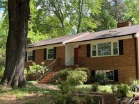 Building Photo - 1114 Rustic Rd