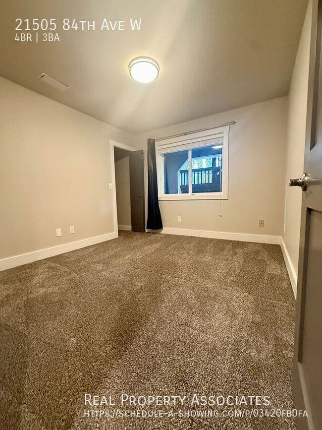 Building Photo - 21505 84th Ave W