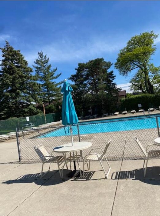 Building Photo - 6174 Knoll Ln Ct