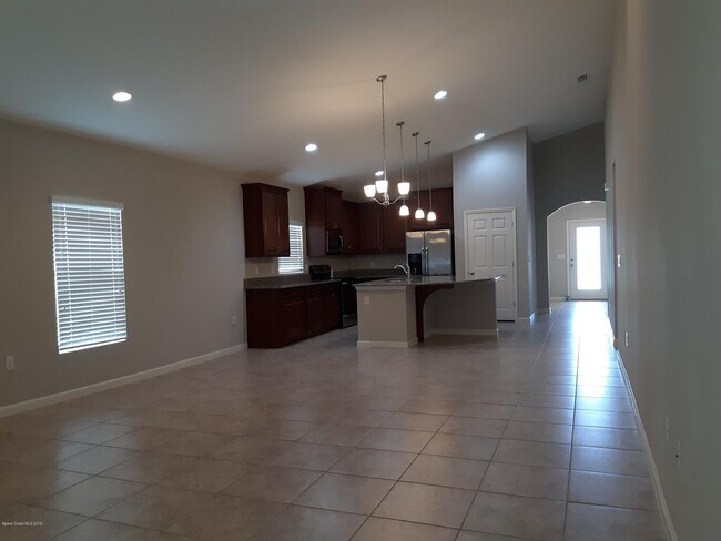 Building Photo - 4165 Harvest Cir