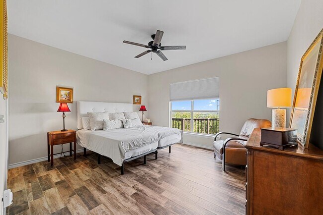 Building Photo - 1008 Edinburgh Dr