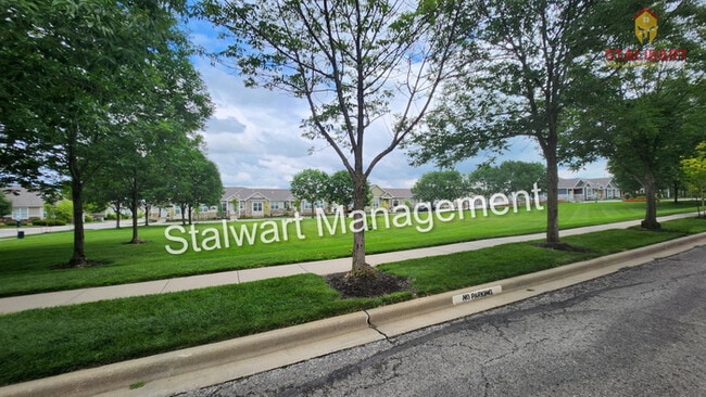 Building Photo - Maintenance free living in Blue Valley School district