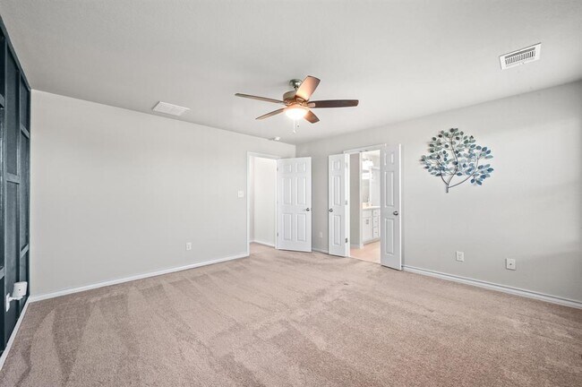 Building Photo - 294 Thornless Cir