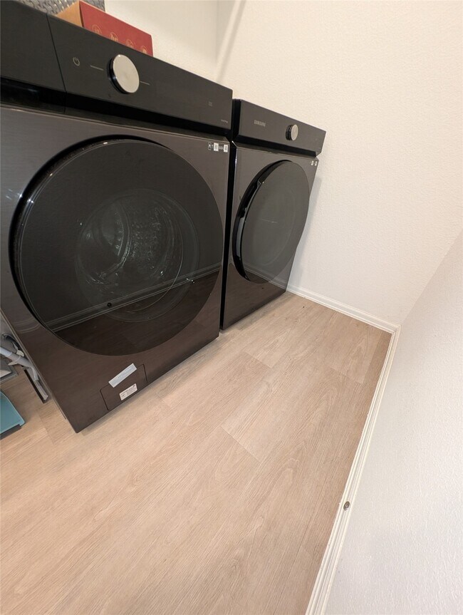 Building Photo - 9918 Highland Harvest Dr