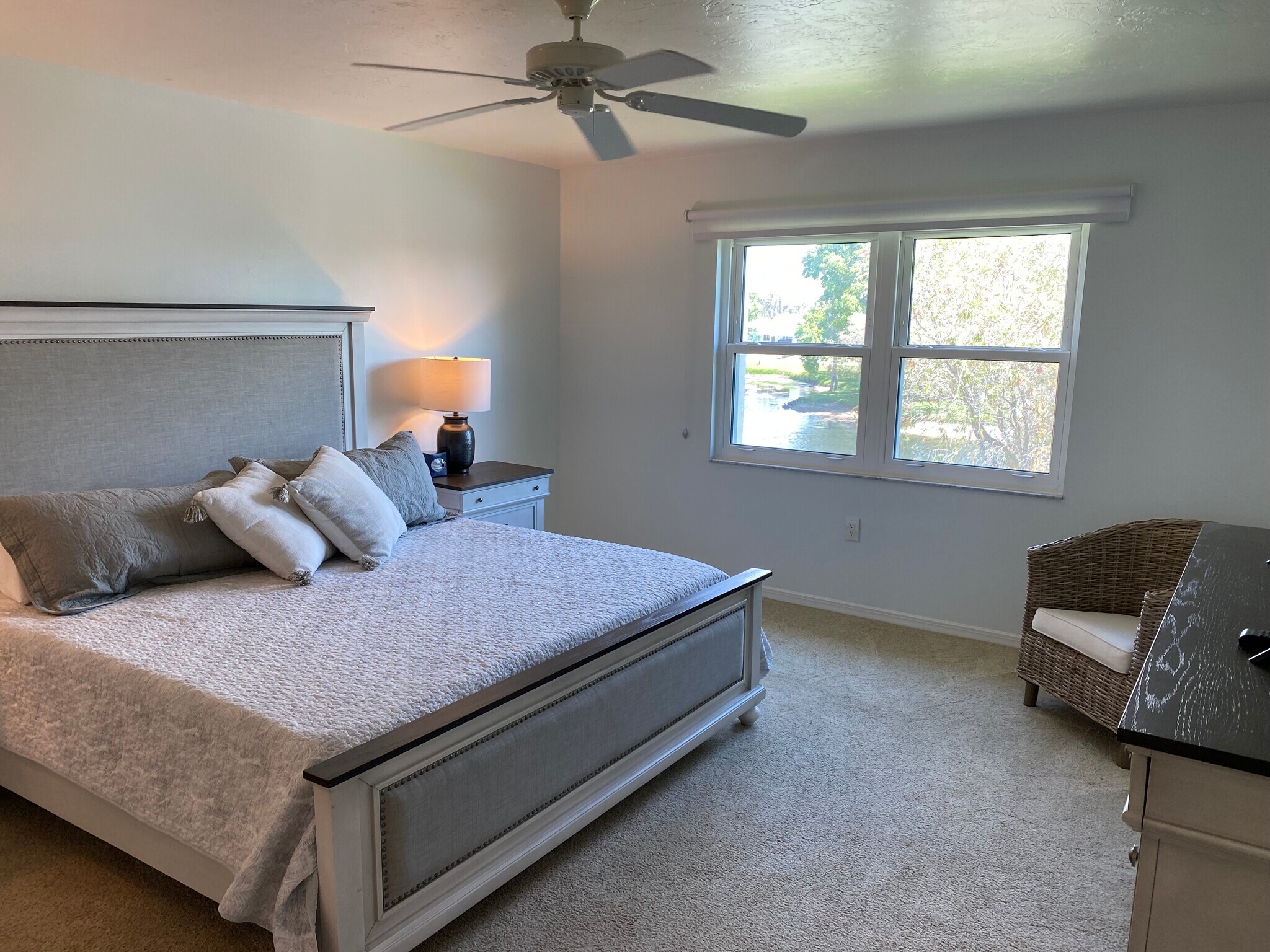 Building Photo - 4863 Independence Dr