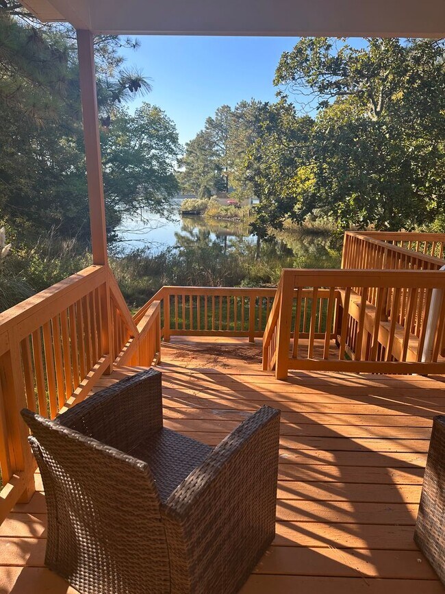 Building Photo - Ingleside