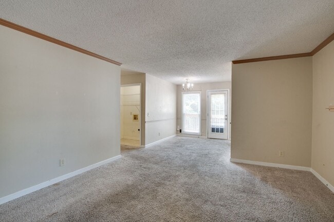 Building Photo - 6201 Friar Tuck Dr NW