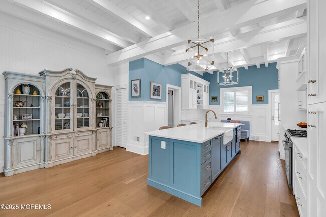 Building Photo - 15 West St