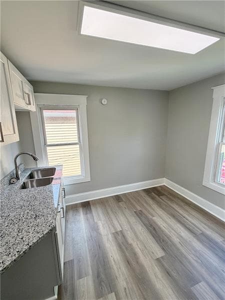 Building Photo - 422 Glen Ave