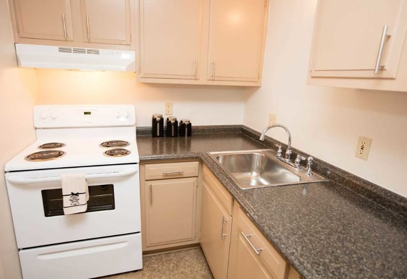 Building Photo - 2647 Eastgate Rd