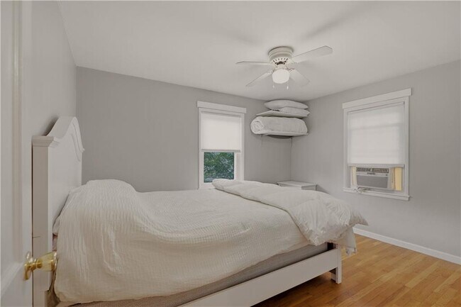 Building Photo - 351 Boulevard