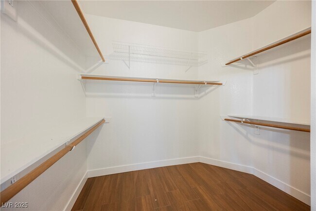 Building Photo - 7829 Ben Hogan Dr