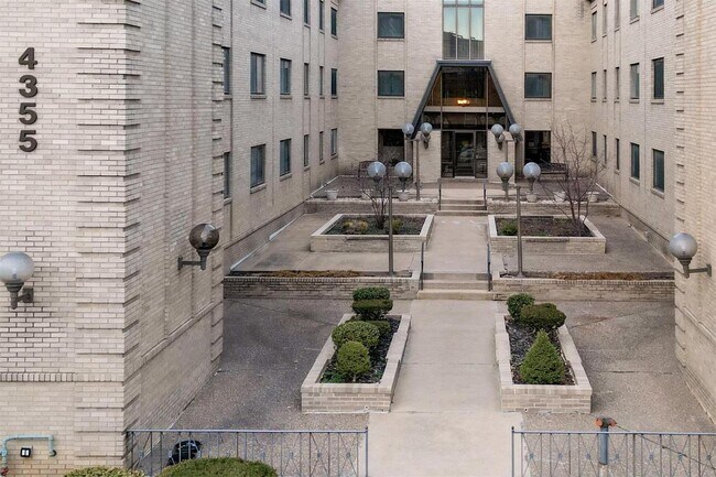 Building Photo - 4355 Maryland Ave