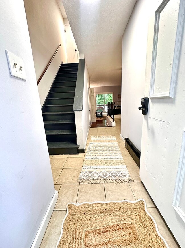 Building Photo - 168 Woodland Dr