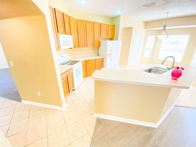 Building Photo - Beautiful Home in Rybolt Reserve in Orlando, Florida!