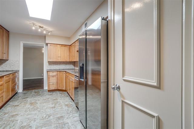 Building Photo - 2301 Ridgmar Plaza