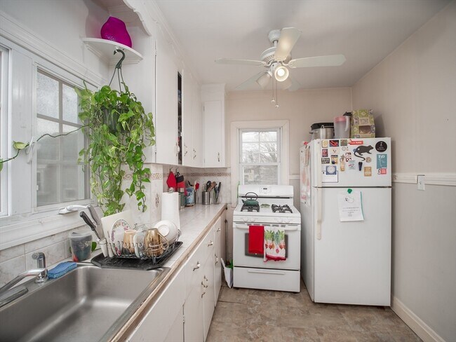 Building Photo - 60 Powder House Blvd