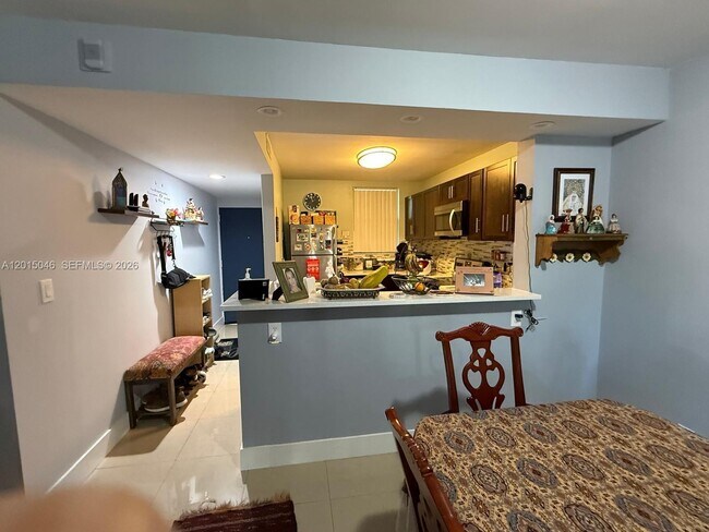 Building Photo - 8441 Forest Hills Dr
