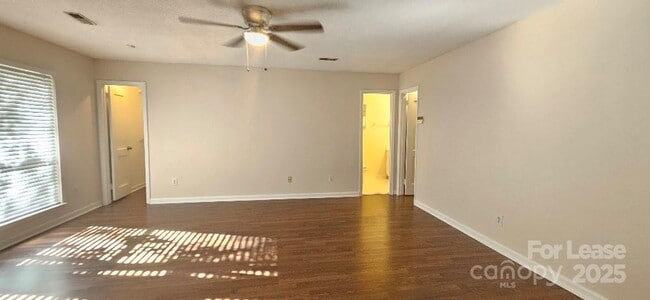 Building Photo - 3738 Sweetgrass Ln
