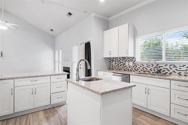 Building Photo - 8406 Willowbrook Dr