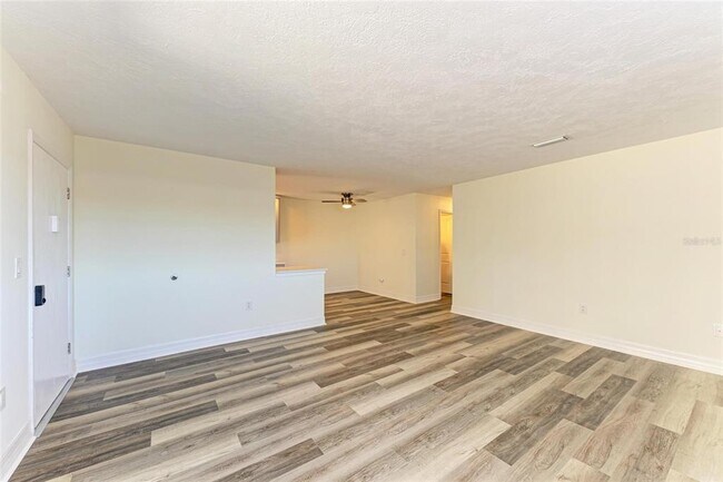 Building Photo - 616 Guild Dr