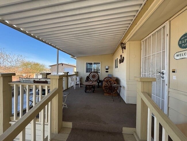 Building Photo - 3 BR 2 bath Furnished home Utilities Inclu...