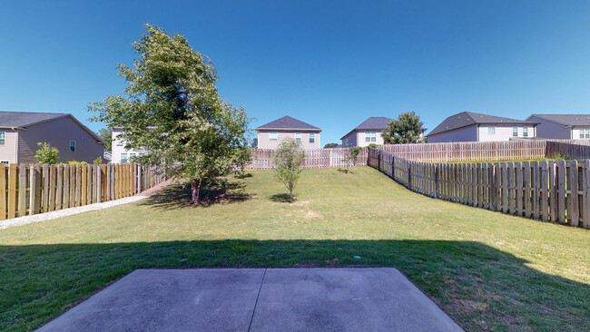 Building Photo - 912 Williford Run Dr