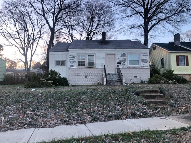 Building Photo - 1013 Valley Rd Pl